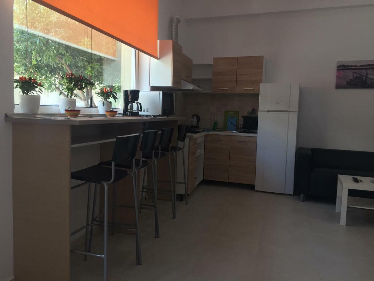 Sisifou Apartment